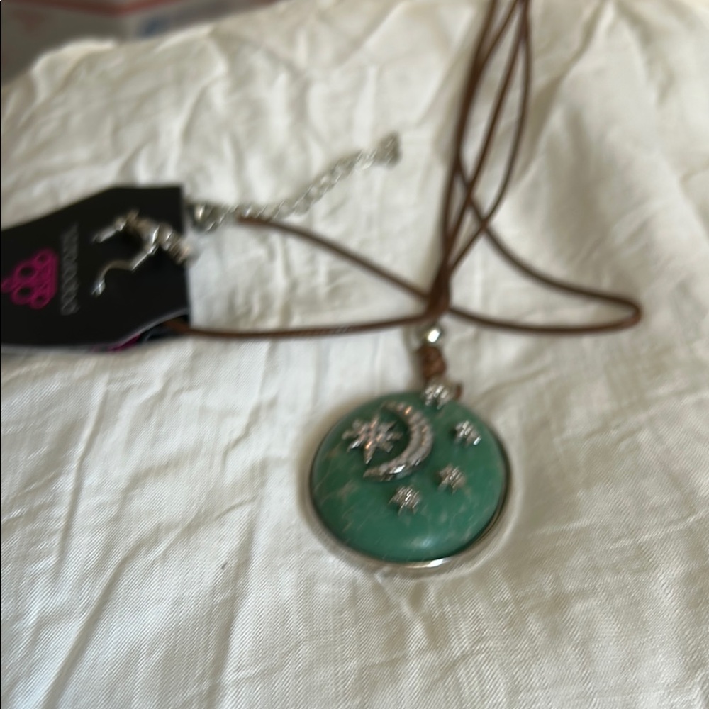 Paparazzi Green and Brown Necklace Elegant Jewelry